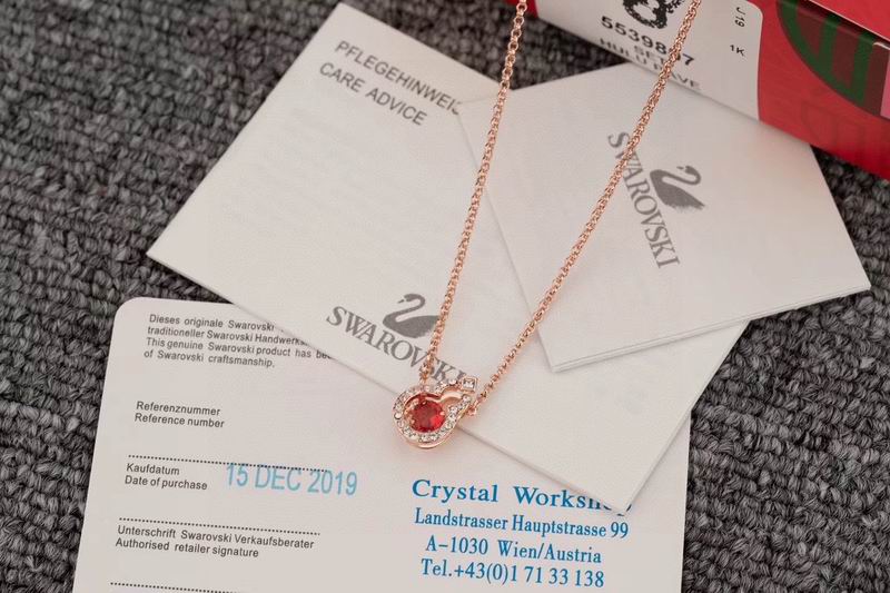 Swarovski Necklace 03lyr88